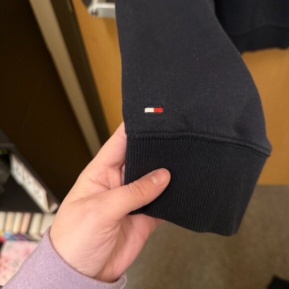 Tommy Hilfiger Navy Crewneck Sweatshirt Men’s XL - Picture 5 of 5